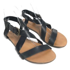 UO Cleo Leather Wrap Sandal 9 Black Strappy Flats